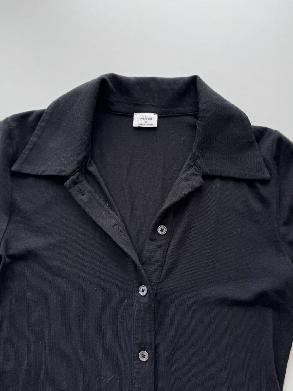 Aritzia WILFRED Pose Black Lyocell Jersey Button Front Shirt, Size XS - Picture 6 of 16